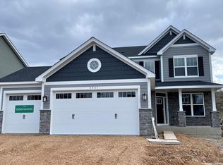 5551 Catkin Way, Victoria, MN 55386