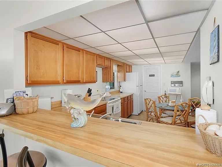 10200 S Ocean Dr #510 — Photo 11