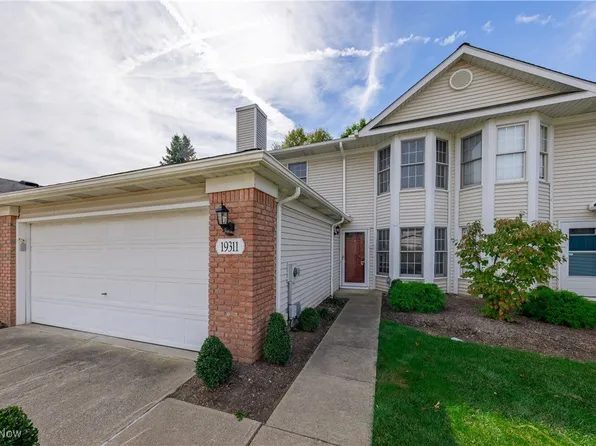 19311 Bradford Ct, Strongsville, OH 44149