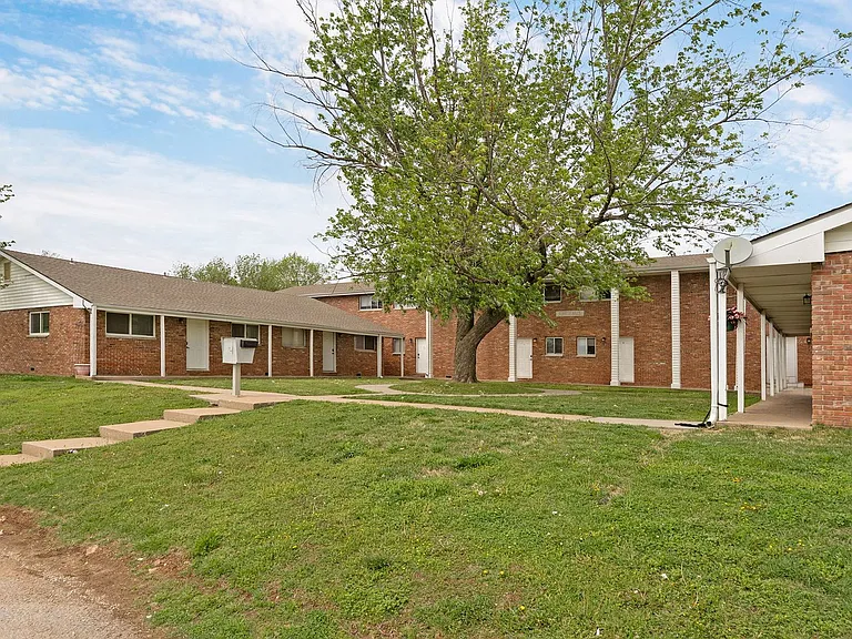 East University Apartments — Photo 1