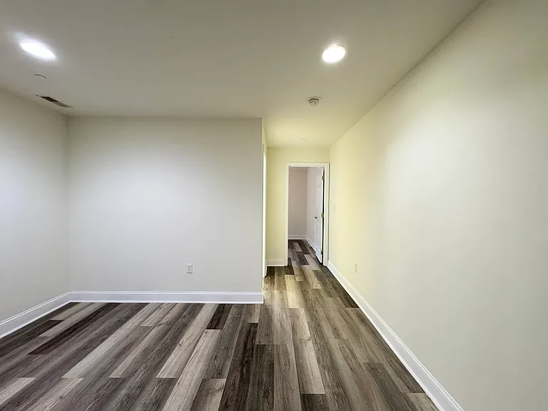 1131 W Nevada St #1 — Photo 12