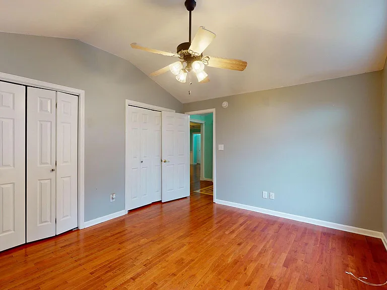 221 Salty Shores Rd — Photo 31