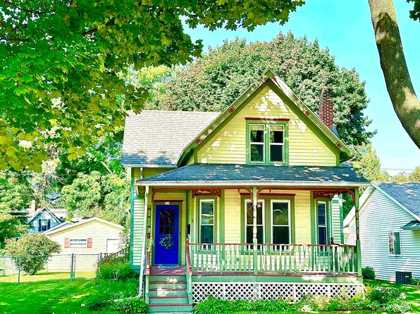 615 N Michigan St, De Pere, WI 54115