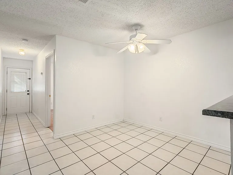 854 Lago Vista Dr — Photo 7