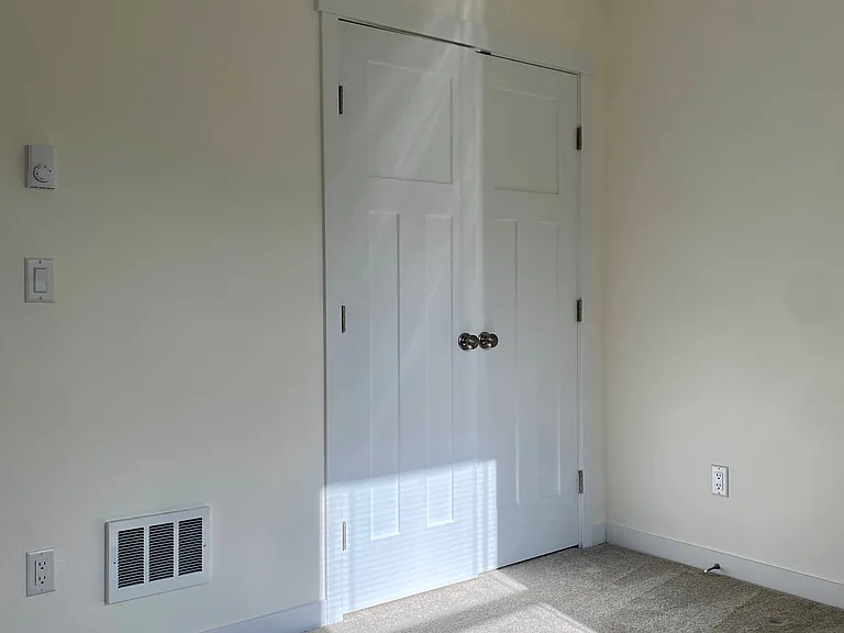 2285 Brome St — Photo 21