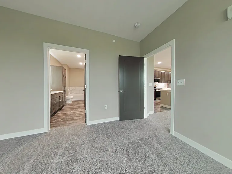 Altair Luxury Apartments — Photo 40