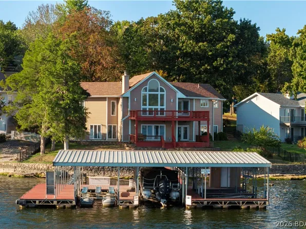 609 Point Charles Rd, Sunrise Beach, MO 65079
