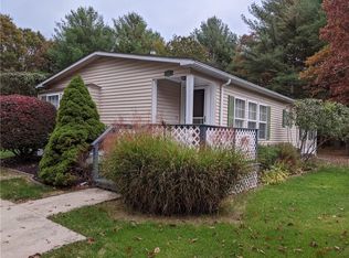 83 Lear Dr, Coventry, RI 02816