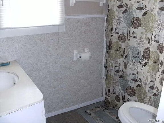 5th image of 9068 Fremontia Ave