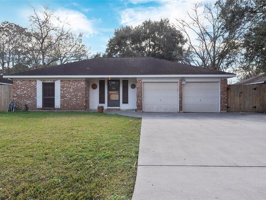 2107 Redwood St Kemah Tx 77565 Zillow