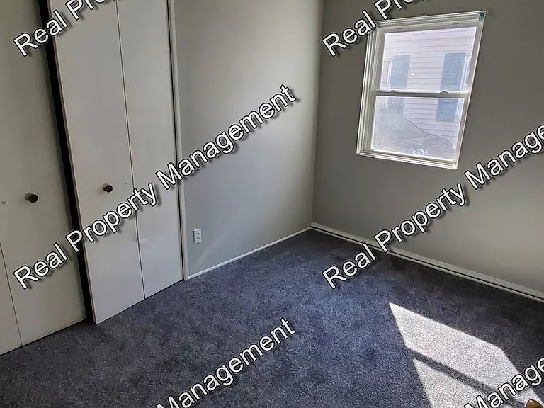 6533 Missouri Ave — Photo 9
