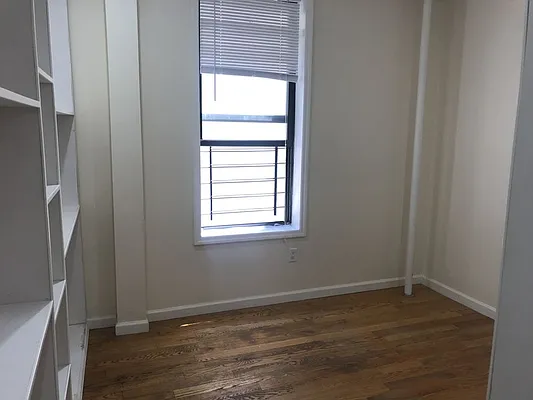 Rented by Your Vanity Realty | media 30