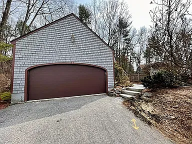 Building Photo - 18 Crawford Ln