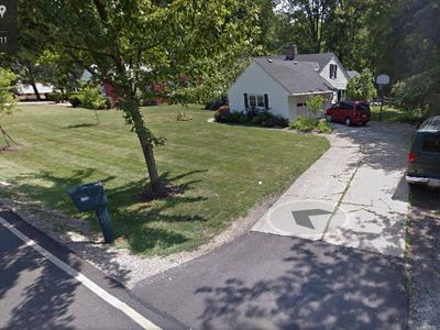 8511 Usher Rd, Olmsted Falls, OH, 44138