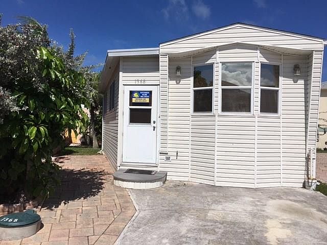 1st image of 1368 Nettles Blvd