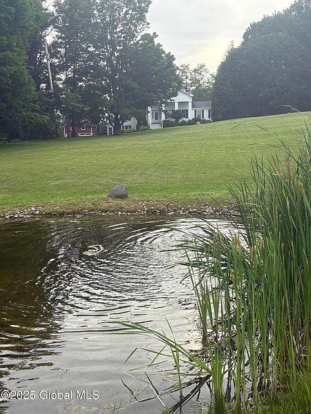 4th image of 353 Truax Road