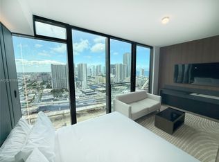 Eleven Hotel And Residenc, Miami, FL 33132