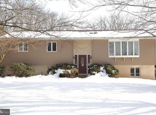 6 Muddy Creek Church Rd, Denver, PA 17517