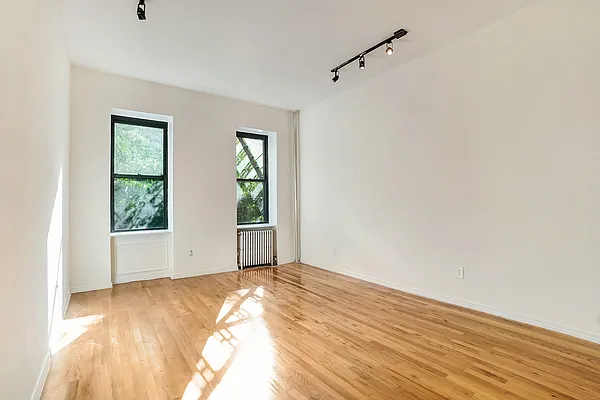 Rented by Compass | media 1