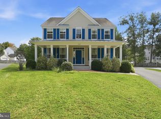 43447 Oberon Ln, Chantilly, VA 20152