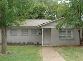 307 Reaves Ct, Euless, TX 76040