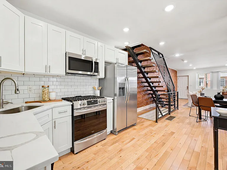 3171 Cedar St — Photo 8