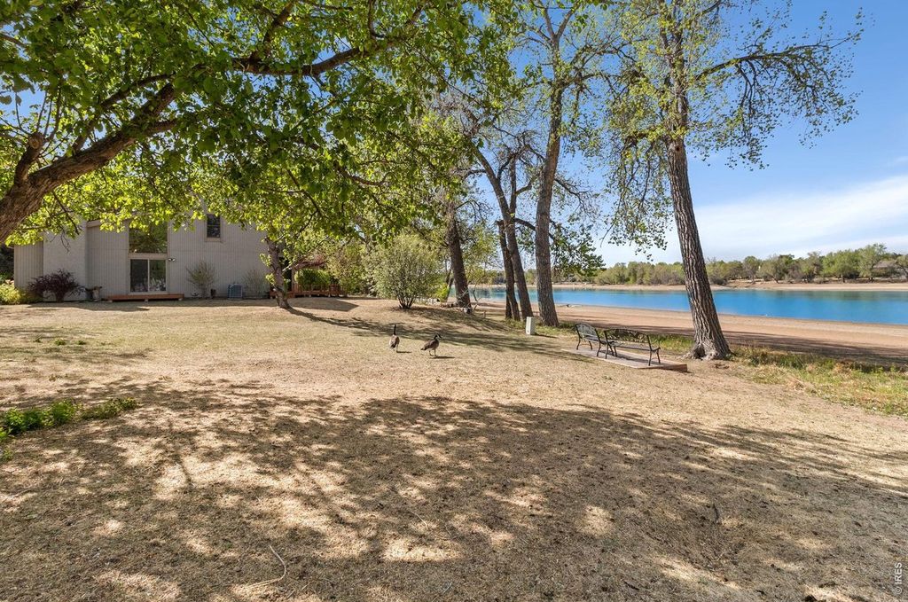 707 Sandpiper Pt