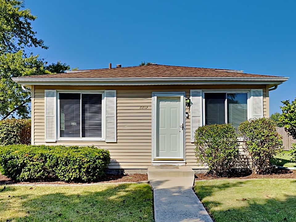 1st image of 8812 169th St