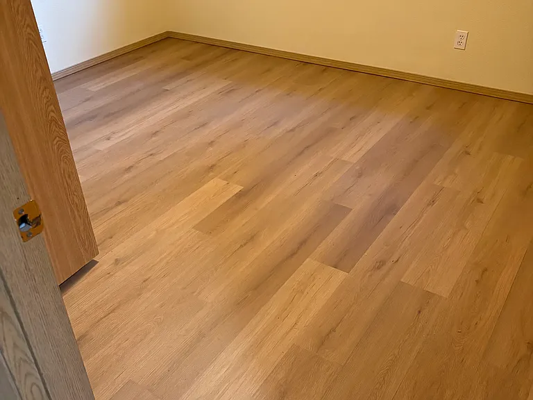 184 NW Scott St — Photo 9