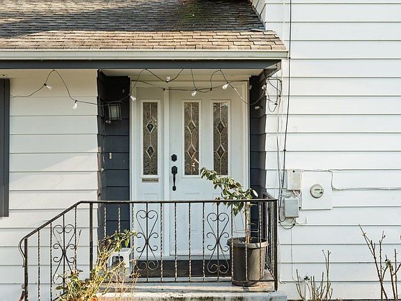 2nd image of 3174 268th St