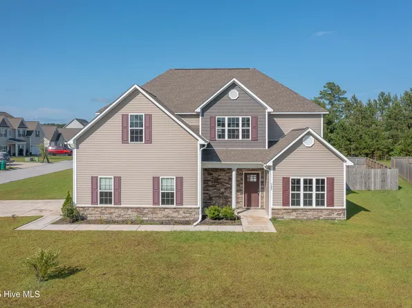 305 Crossroads Store Drive, Jacksonville, NC 28546