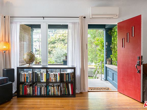 4th image of 1863 Echo Park Ave