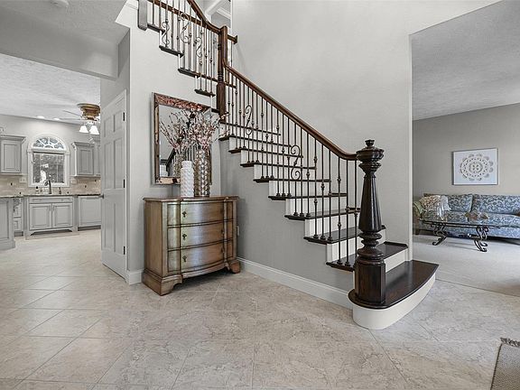 5th image of 908 Timberlake Dr