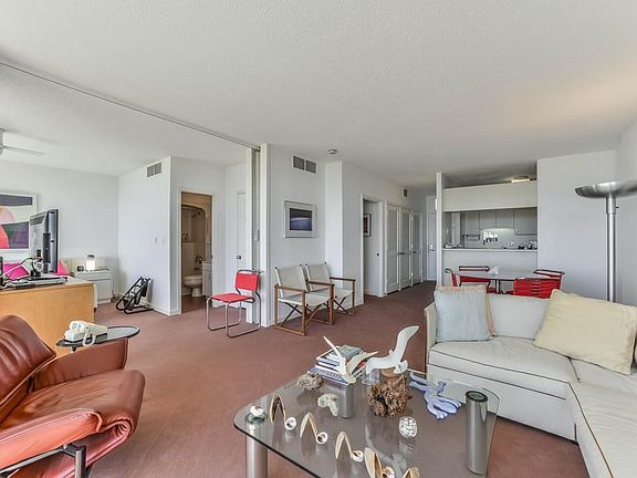 5th image of 1401 E Beach Dr Unit 403