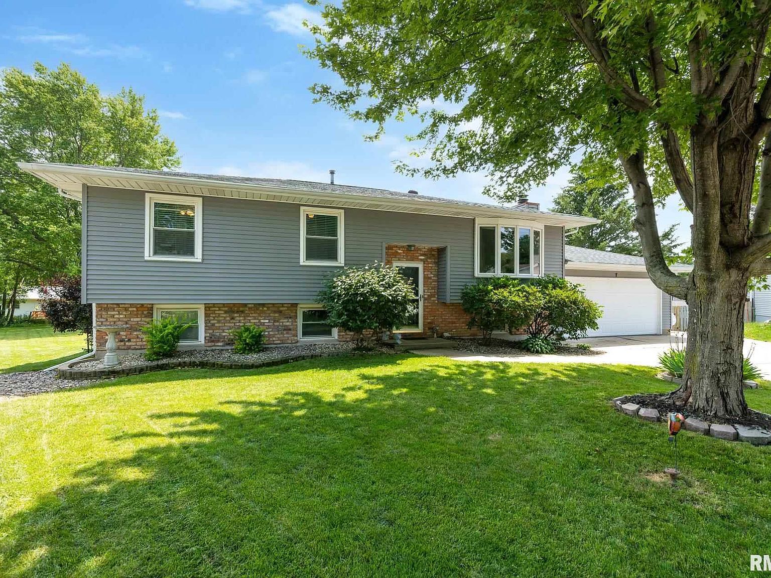 7 Apache Ct, Park View, IA 52748 Zillow