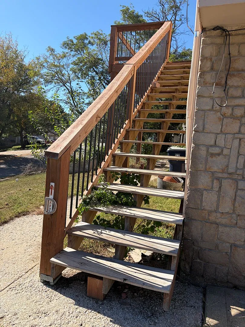 8302neverton — Photo 2