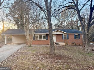 2041 Garden Rd, Gainesville, GA 30507