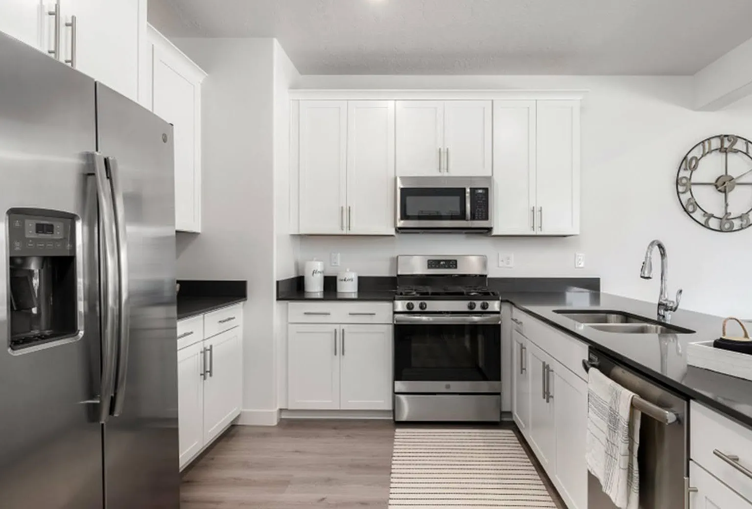 15546 Jubilation Dr — Photo 1