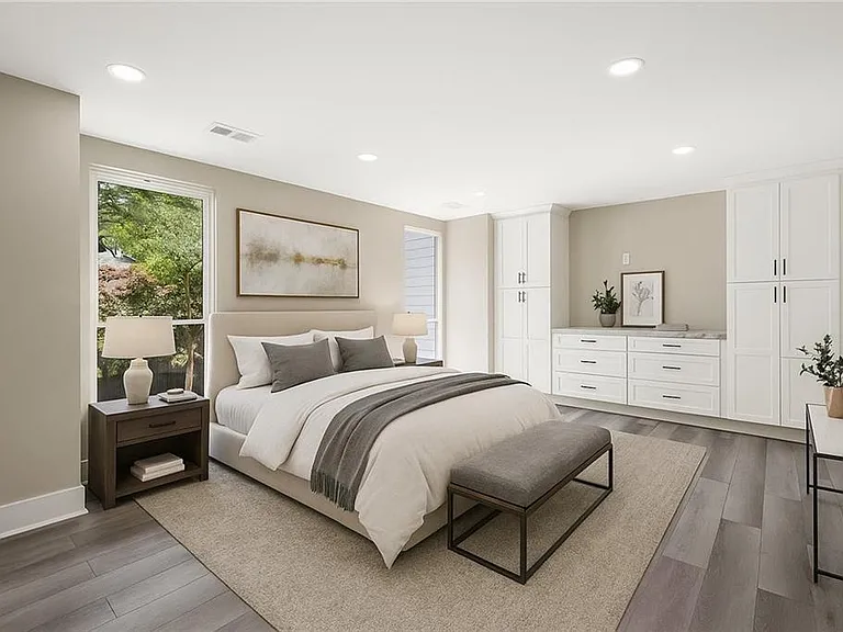 1009 Riverbend Club Dr SE — Photo 11