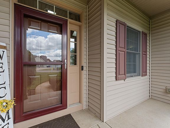 4th image of 50910 Stonebridge Dr