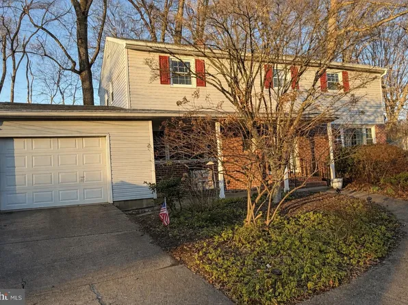 14 E Darrah Ln, Lawrence Township, NJ 08648