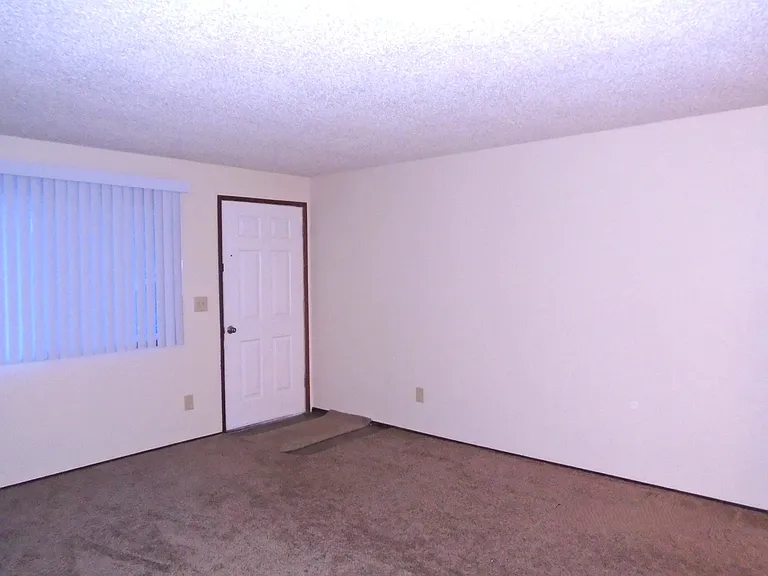 1015 SE 3rd Ave — Photo 9