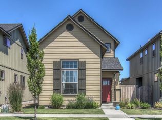 20524 Gloucester Ln, Bend, OR 97701