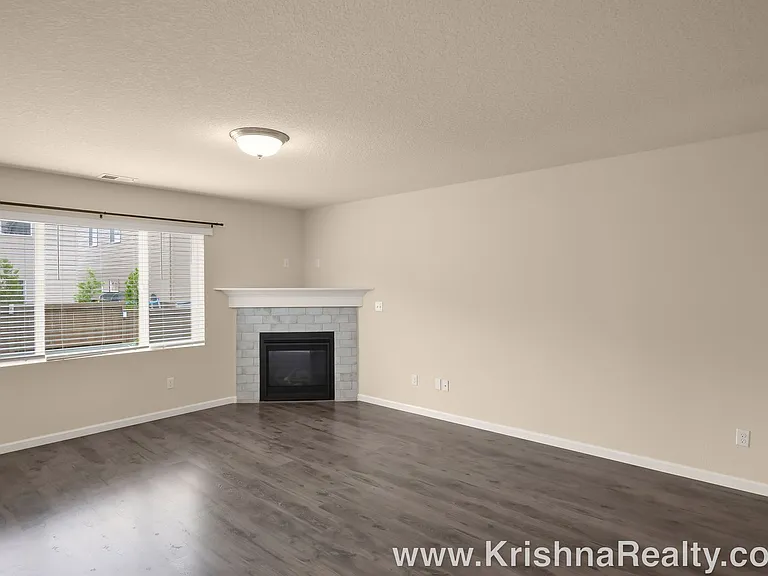 7443 NW 164th Ave — Photo 10