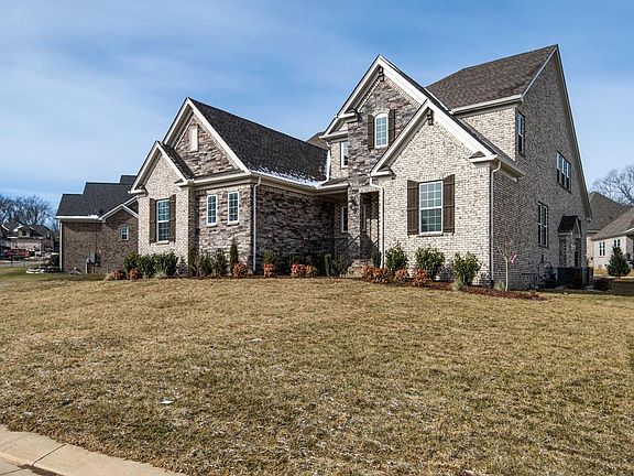 3rd image of 4102 Old Light Cir #720-lot 720