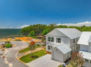7612 Indian Stone Ct, Navarre, FL 32566