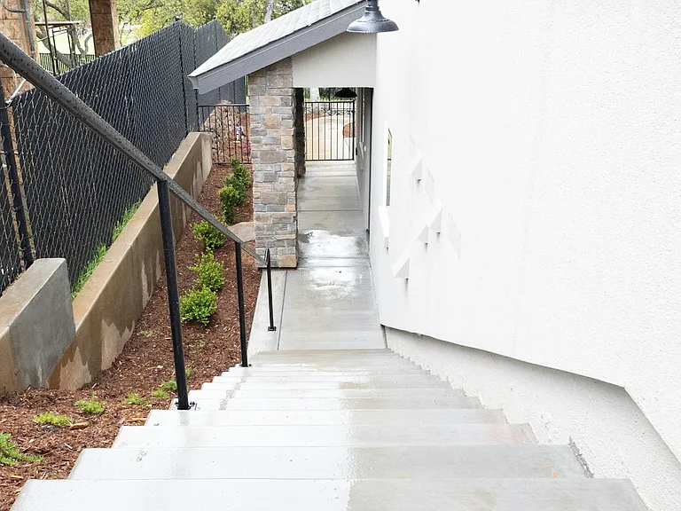Path to the backyard