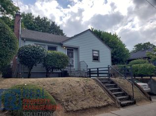 924 NE Holman St, Portland, OR 97211