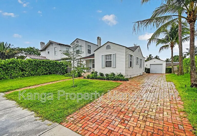 236 Greymon Dr — Photo 3