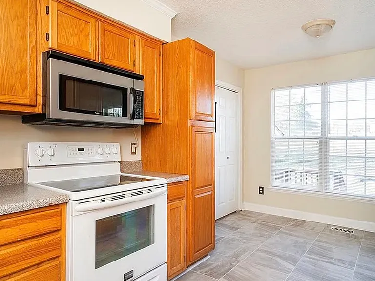 7261 McBane Mill Rd — Photo 5